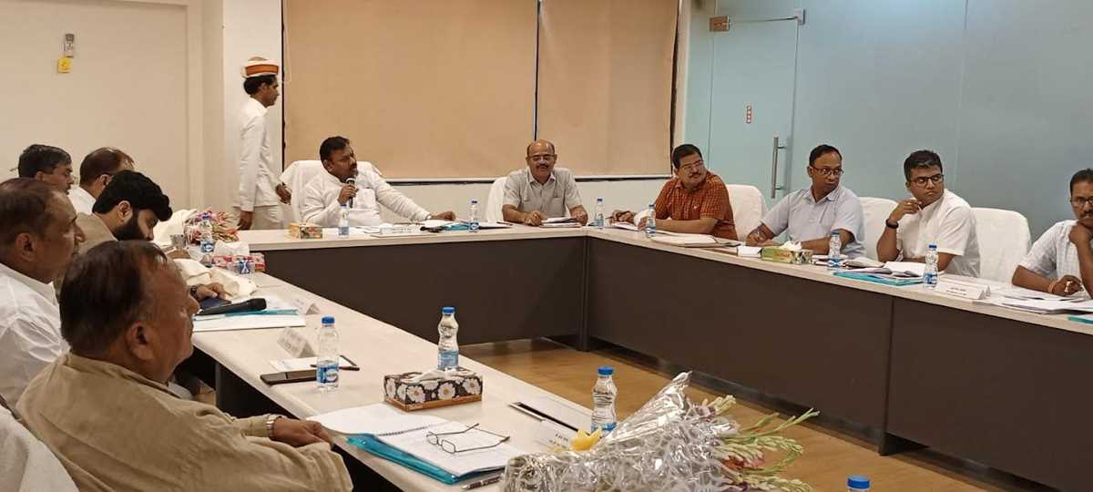 विकास कार्यों में लापरवाही बरतने वाले क्षमा करने के योग्य नहीं : विपिन कुमार डेविड